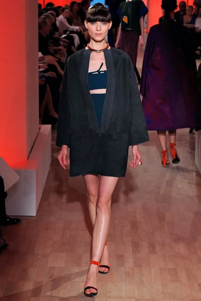 Look 34